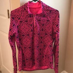 Ideology maroon&pink medium pullover w/thumb holes